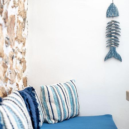 Fertimo Suites Éxo Goniá Екстериор снимка